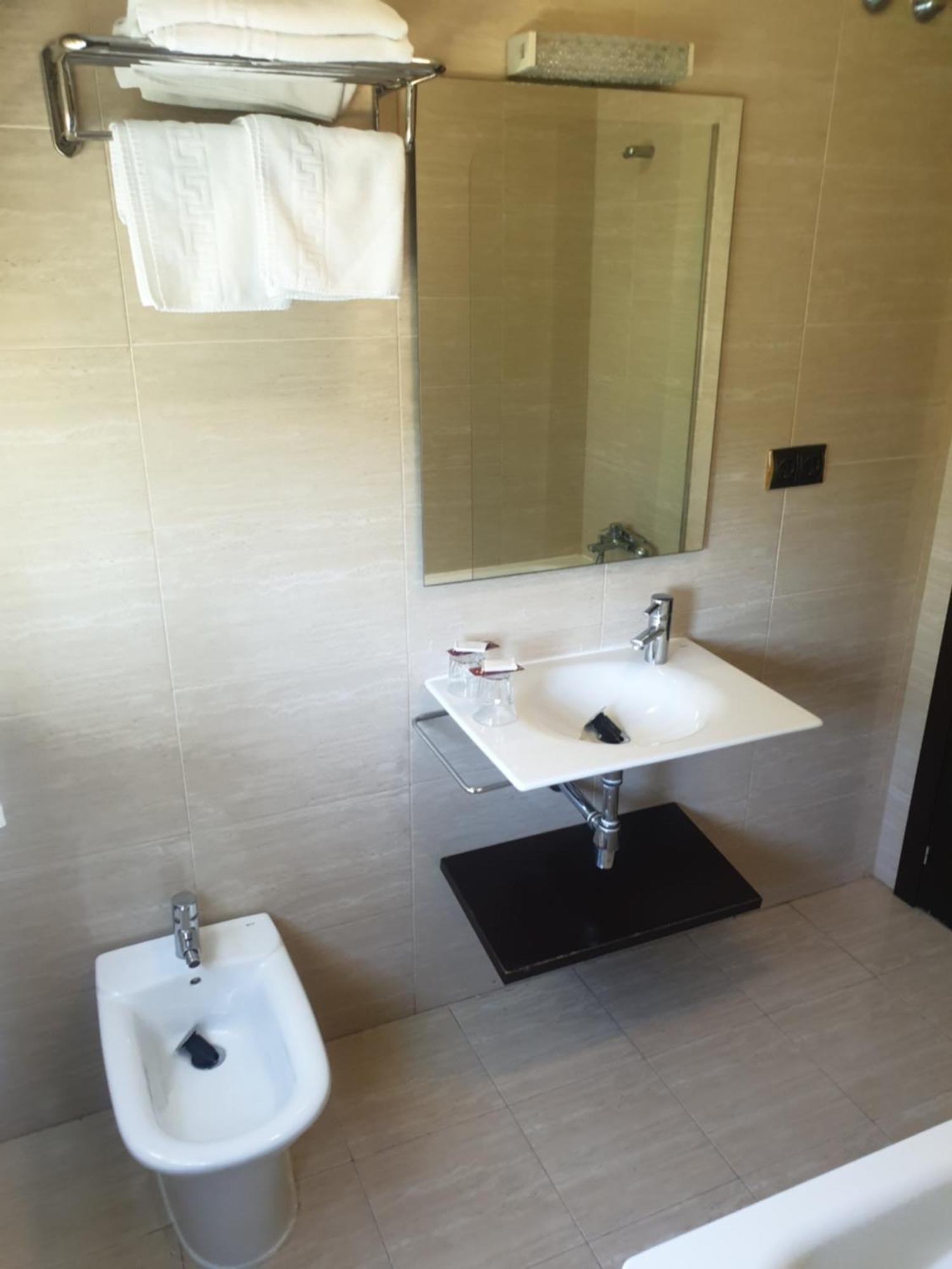 Hotel Millan Negreira Zewnętrze zdjęcie