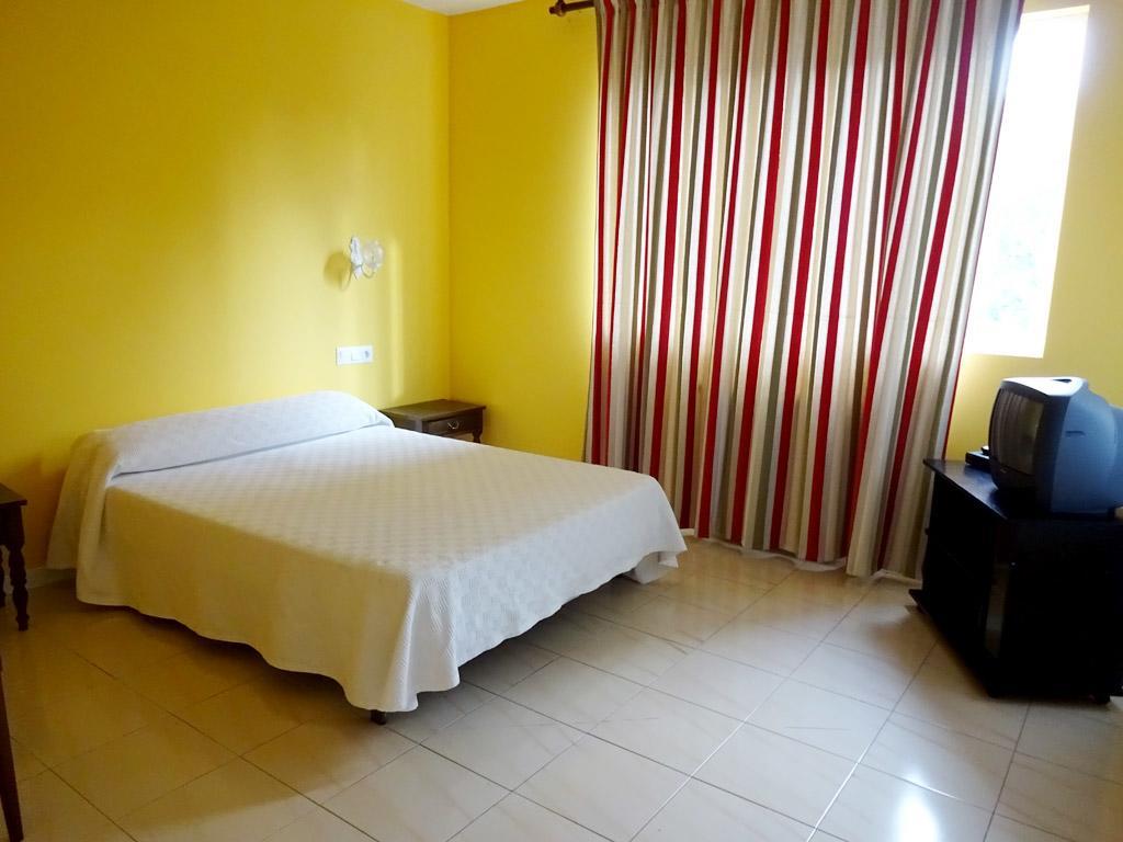 Hotel Millan Negreira Zewnętrze zdjęcie